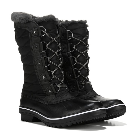 Women's Chilly Water Resistant Winter Duck Boot - Picture 1 of 7